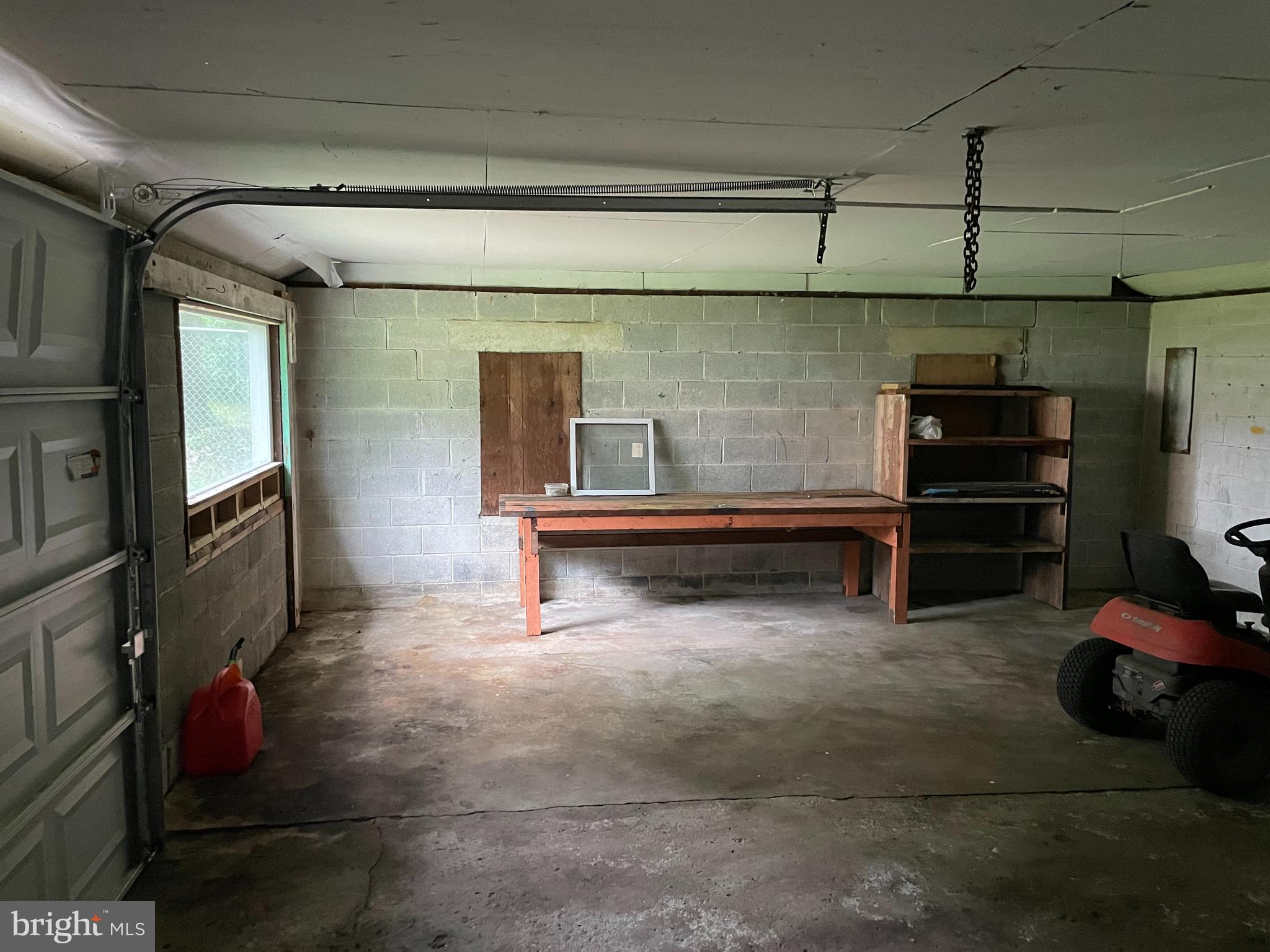 4822 Ridge Road Mount Airy, MD 21771 - Photo 36 of 38 Large detached 24' x 22 ' garage