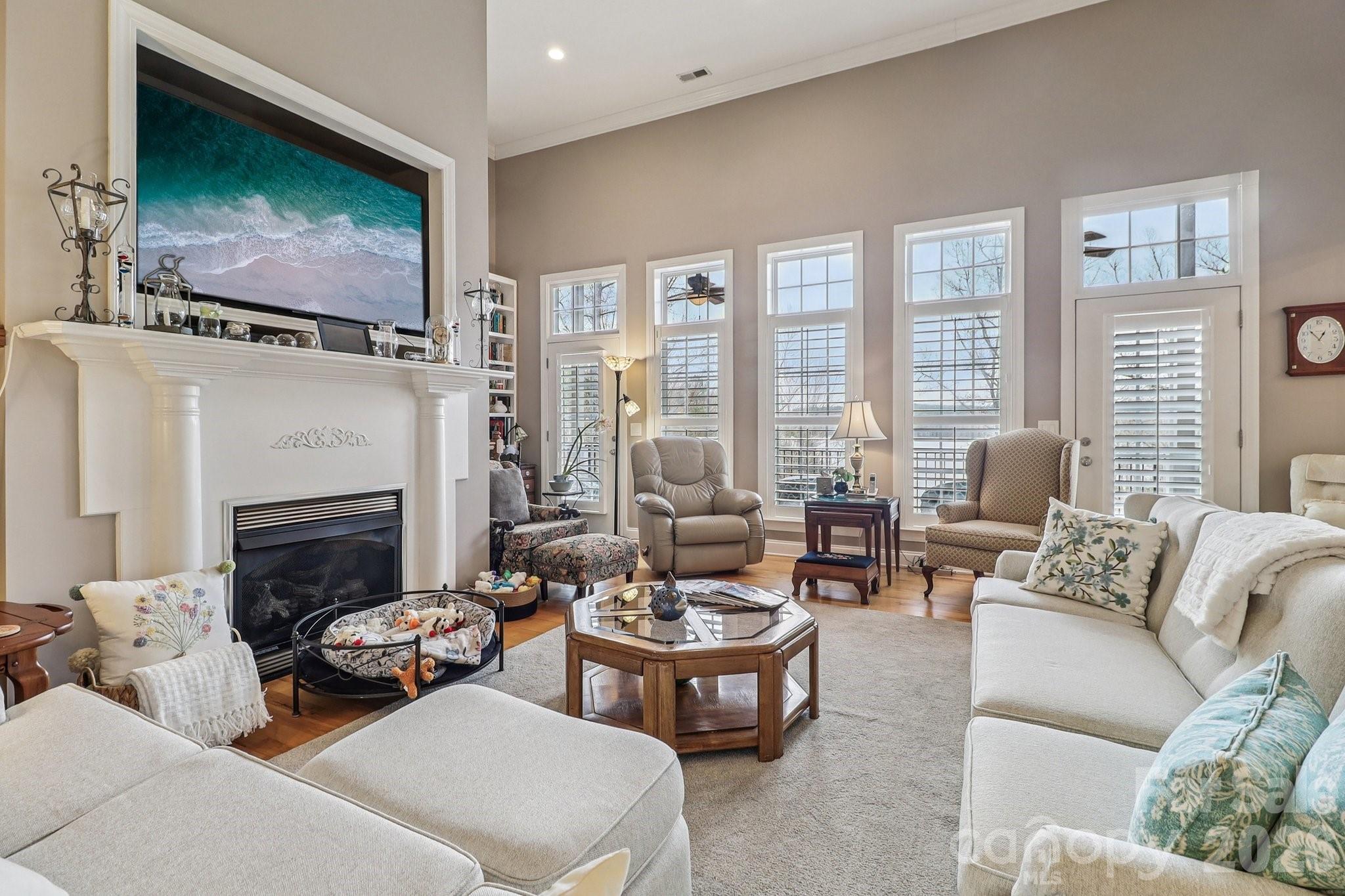 27 Wateree Key Court Winnsboro, SC 29180 - Photo 5 of 38