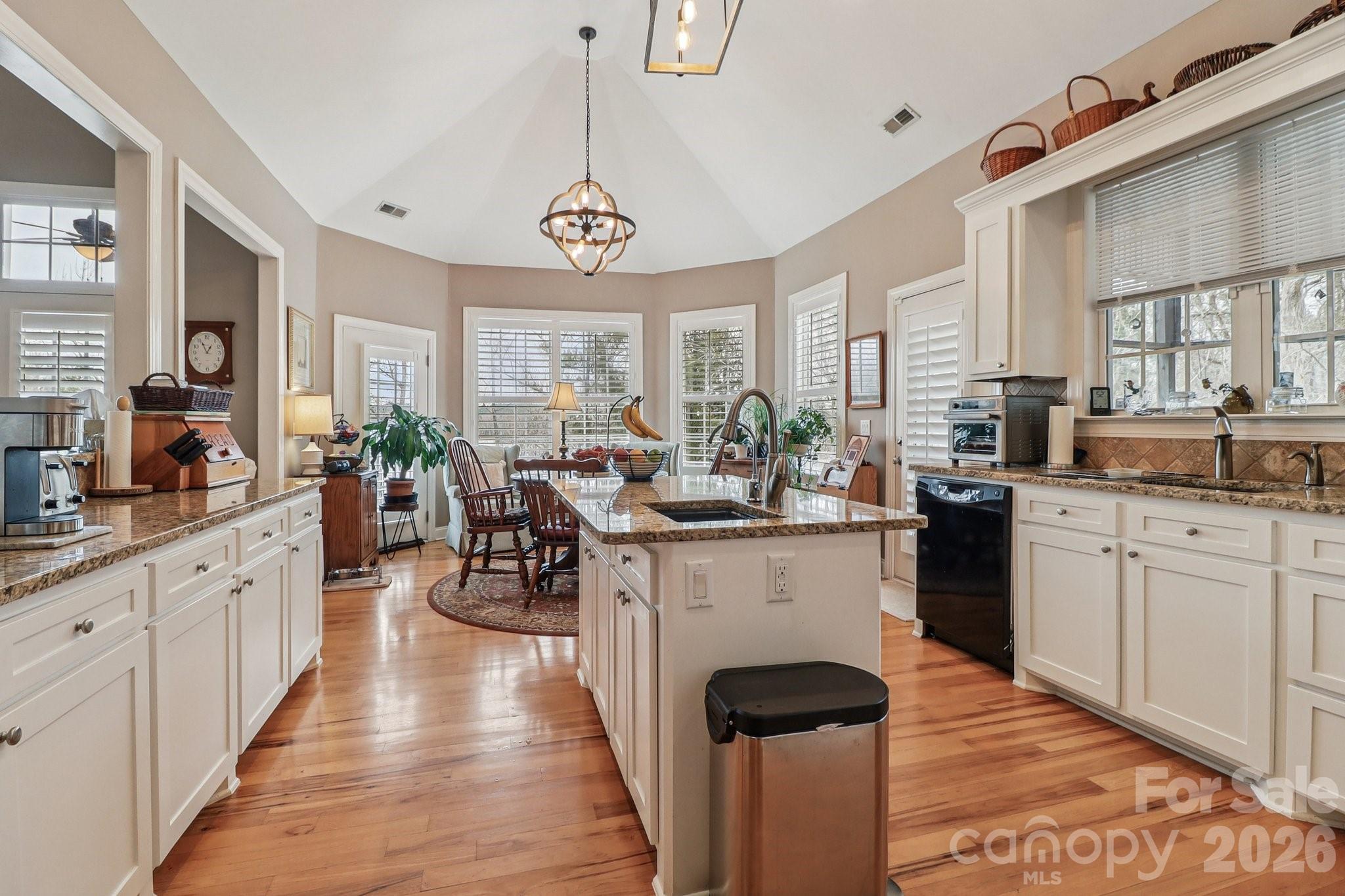 27 Wateree Key Court Winnsboro, SC 29180 - Photo 10 of 38