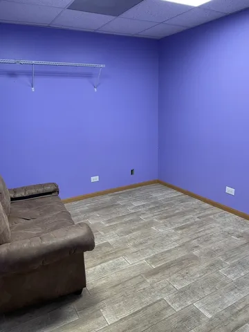 a view of room with empty space