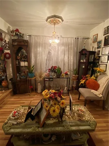 $687,500 | 9 Oakland Place | Flatbush