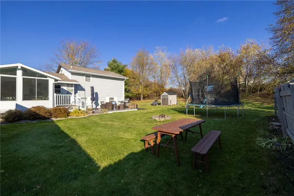$295,000 | 8495 Stringham Drive, Batavia, NY 14020