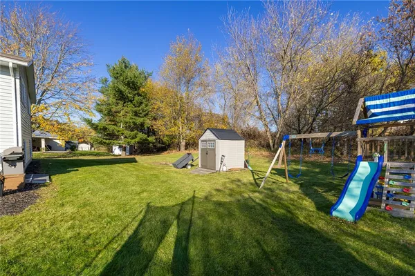 $295,000 | 8495 Stringham Drive, Batavia, NY 14020