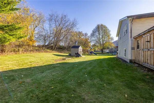 $295,000 | 8495 Stringham Drive, Batavia, NY 14020