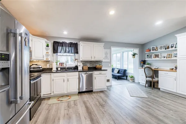 $295,000 | 8495 Stringham Drive, Batavia, NY 14020