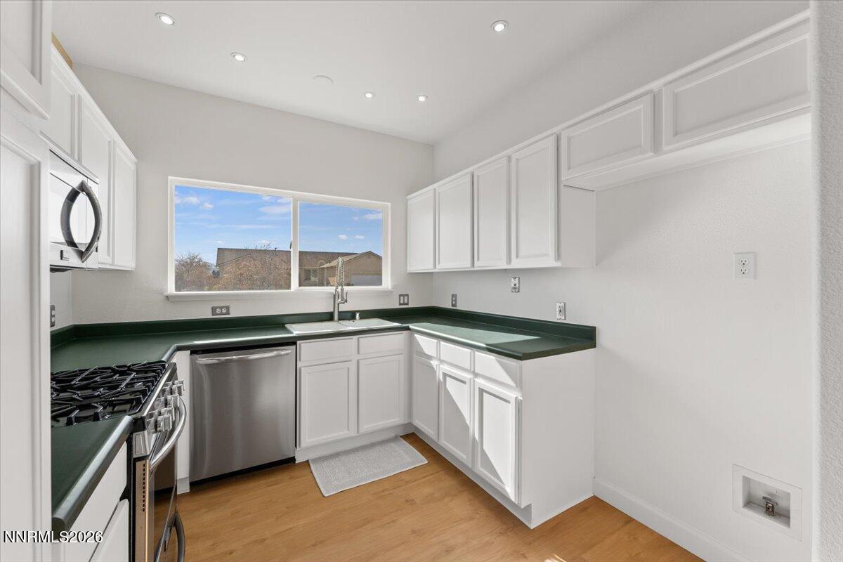 3991 Kettle Rock Court Reno, NV 89508 - Photo 13 of 34 20-3991 Kettle Rock Court Reno NV 89508