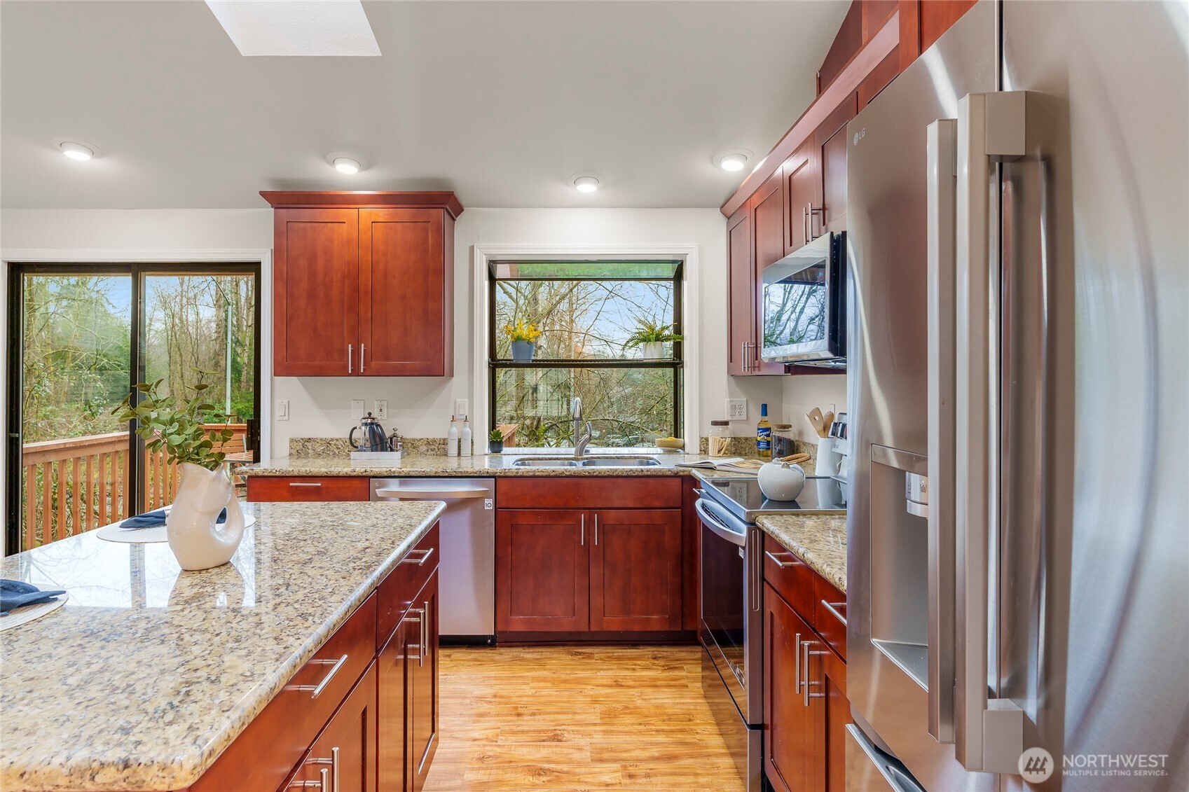 4225 Southwest 337th Place Federal Way, WA 98023 - Photo 8 of 29