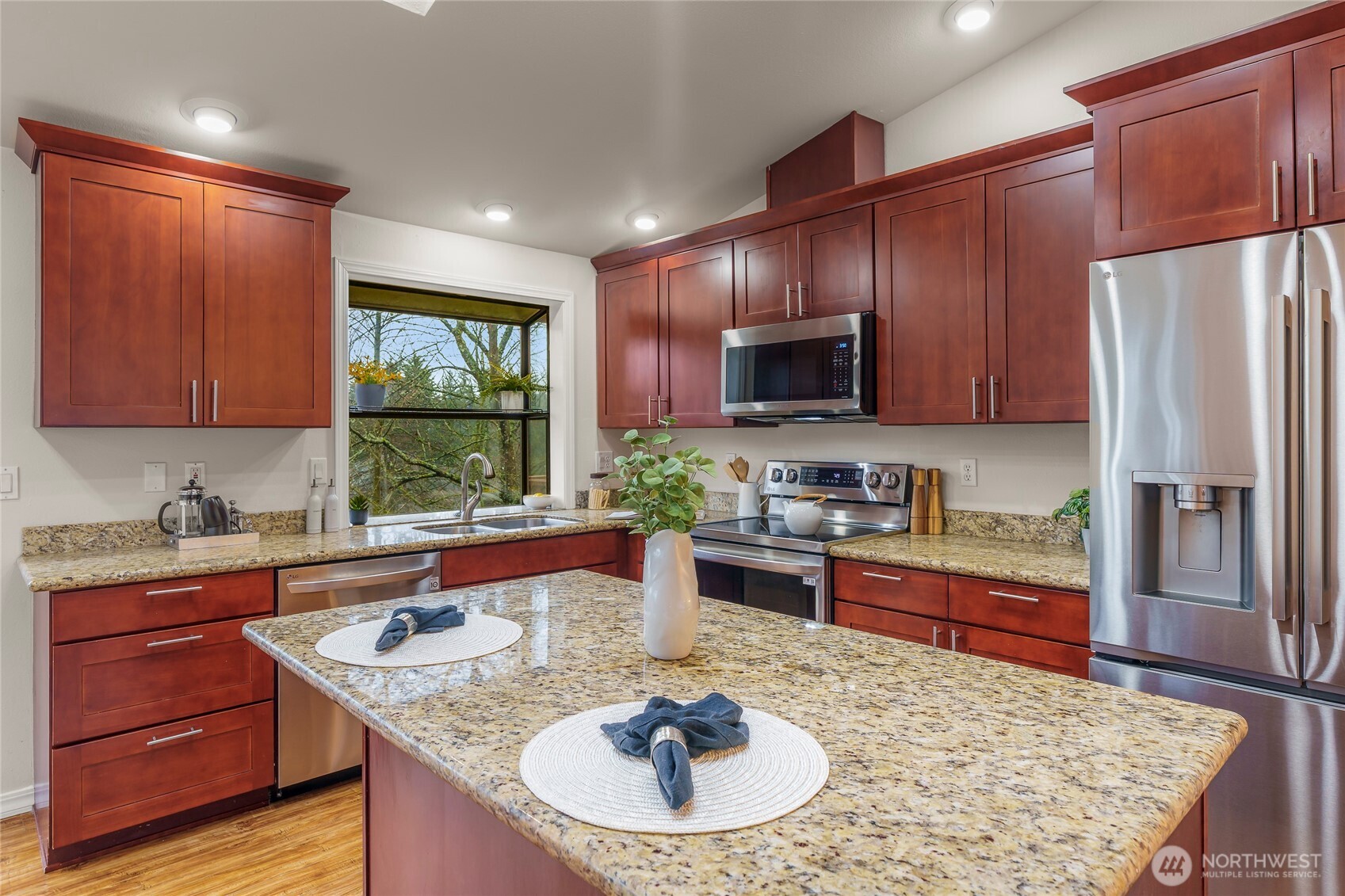 4225 Southwest 337th Place Federal Way, WA 98023 - Photo 10 of 29