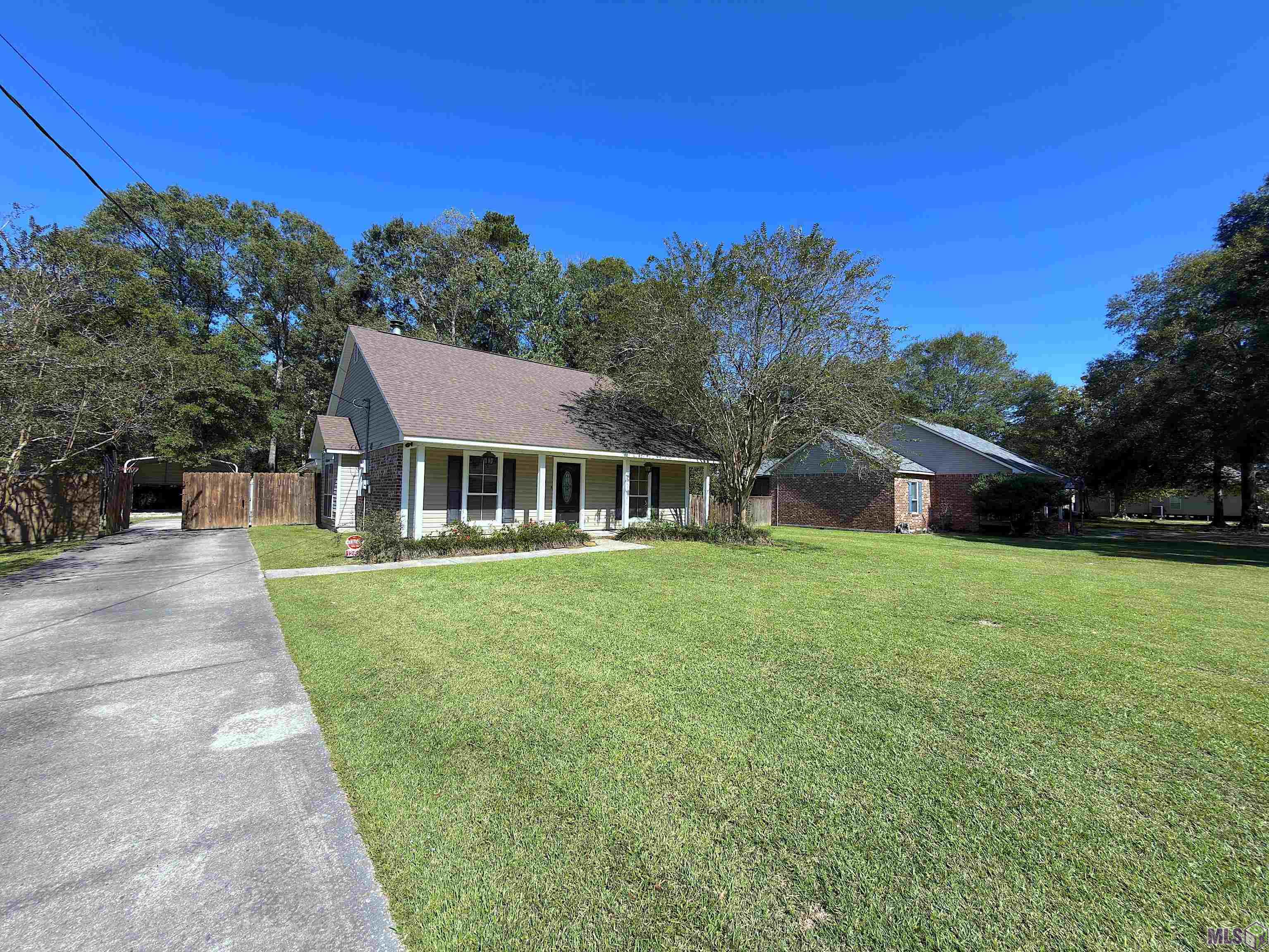 12620 Ina Drive Walker, LA 70785 - Photo 2 of 28