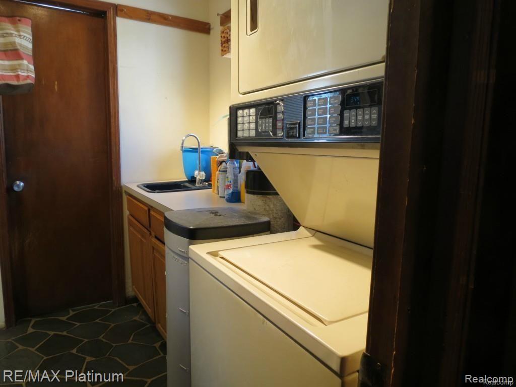 9948 Kress Road Pinckney, MI 48169 - Photo 9 of 22