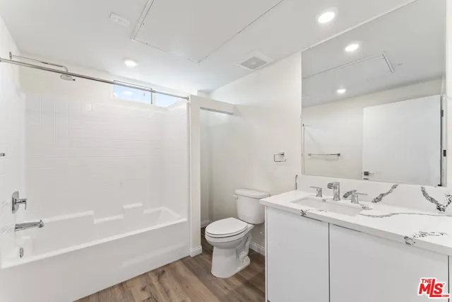 $2,600 | 3105 Bellevue Avenue, Unit 204, Los Angeles, CA 90026