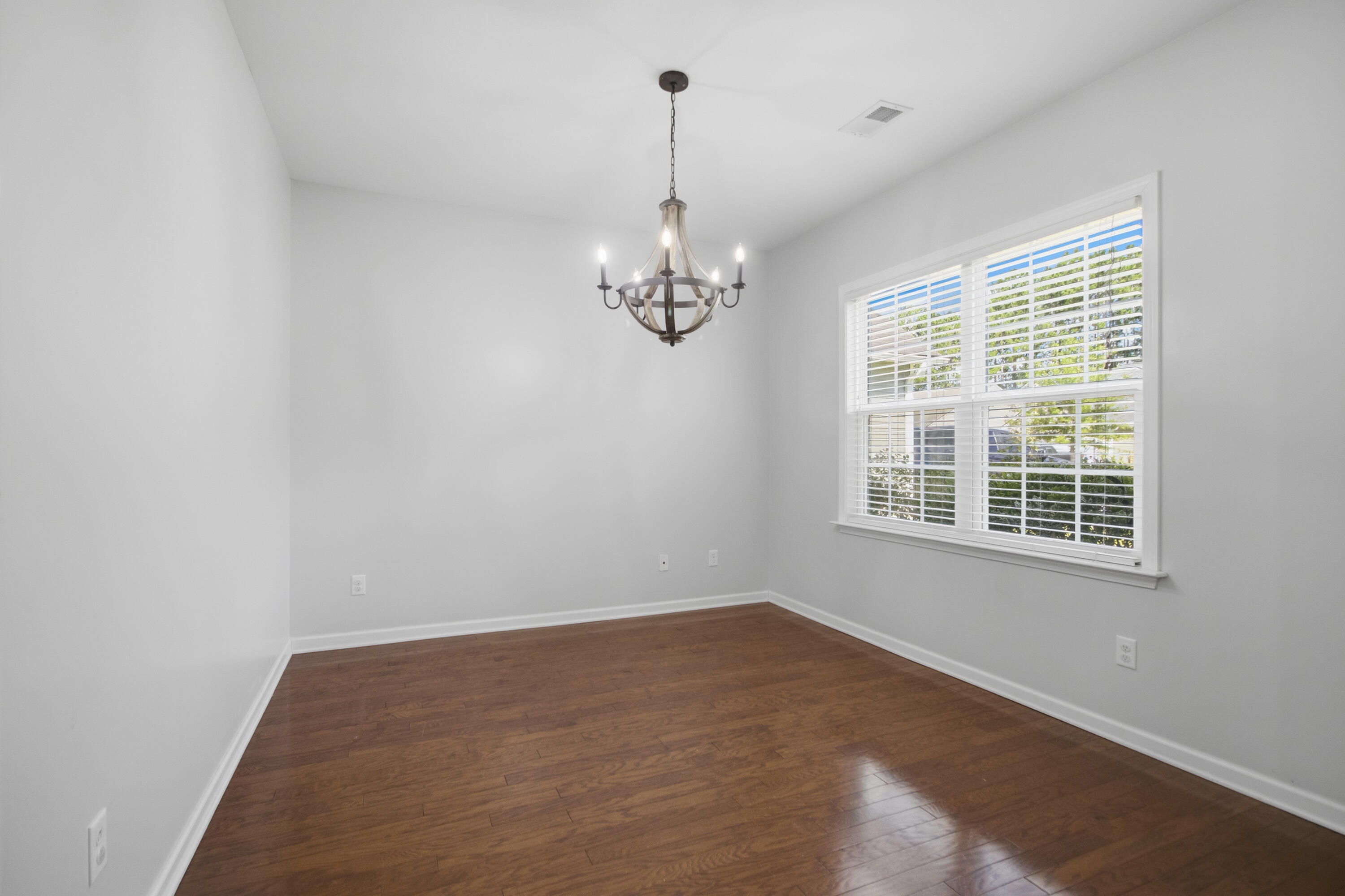 271 Decatur Drive Summerville, SC 29486 - Photo 6 of 61