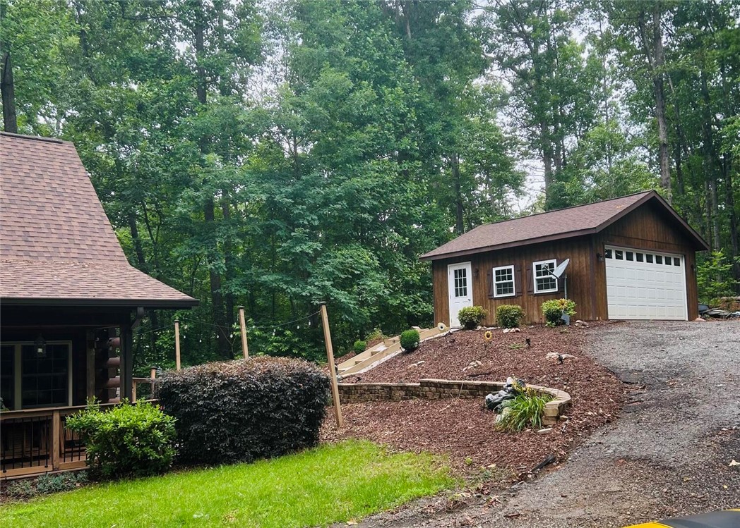 234 Tiger Lane Westminster, SC 29693 - Photo 2 of 20