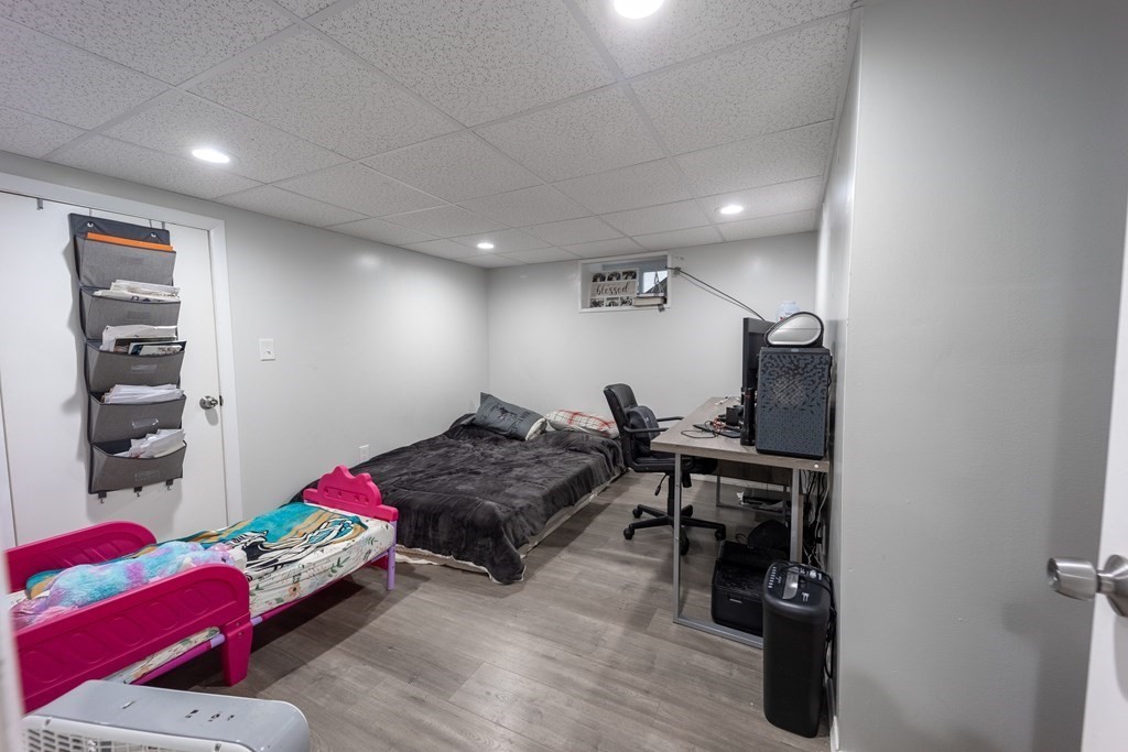 41 Stoneland Road Worcester, MA 01603 - Photo 8 of 14 Gallery Image 8