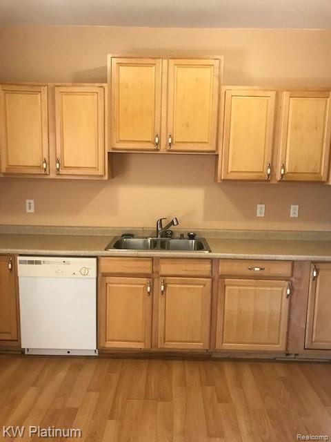 4372 Dove Road Port Huron, MI 48060 - Photo 9 of 19 IMG_8093.jpg