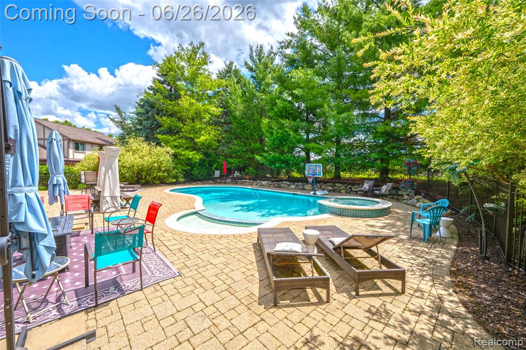 2619 Lambeth Park Rochester Hills, MI 48306 - Photo 6 of 71