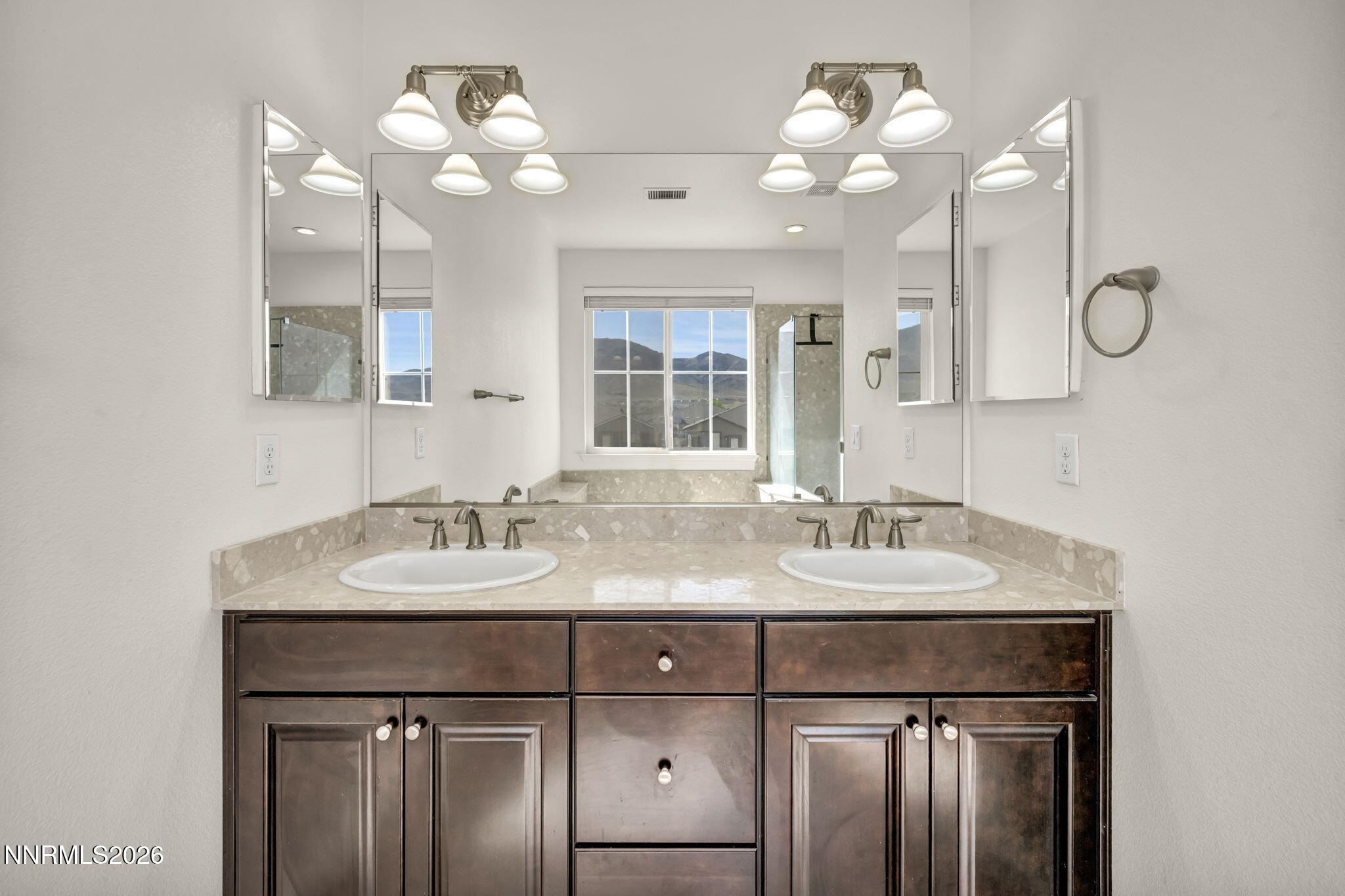 10620 Foxberry Park Drive Reno, NV 89521 - Photo 39 of 78 62-web-or-mls-10620-foxberry-park-dr