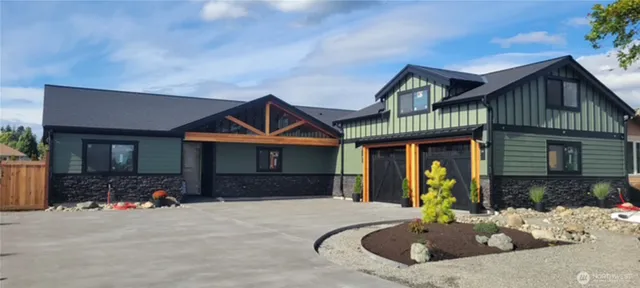 $1,450,000 | 8227 Comox Road, Blaine, WA 98230