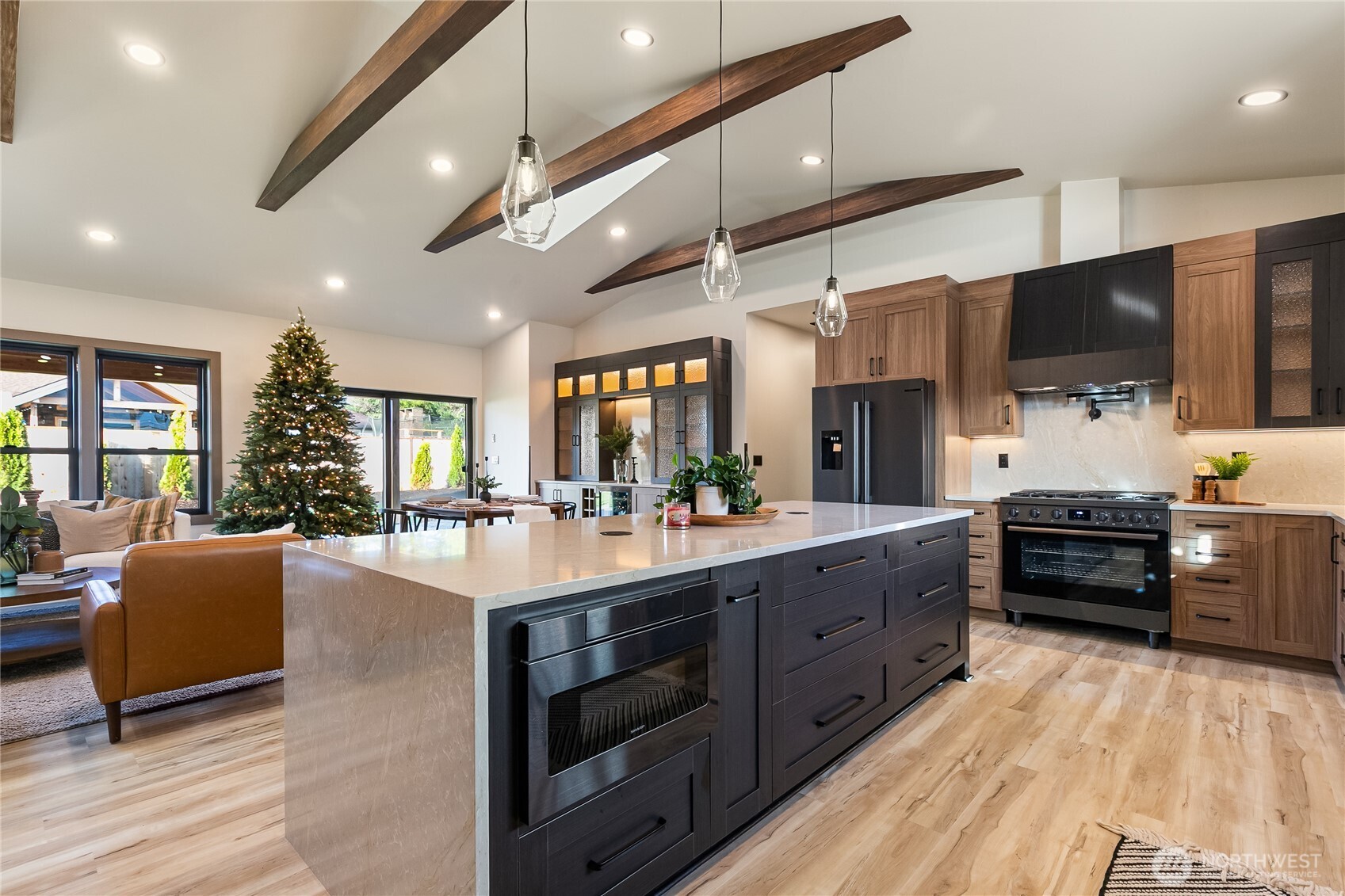 8227 Comox Road Blaine, WA 98230 - Photo 10 of 40