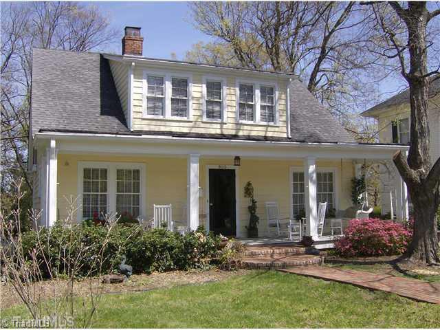 910 Johnson Street High Point, NC 27262 - Photo 1 of 15 Exterior Front.