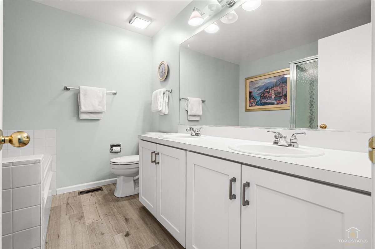 1143 Coldspring Road Elgin, IL 60120 - Photo 22 of 26