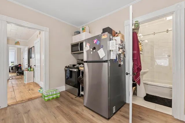 $1,250,000 | 10-12 Pine Street, Kittery, ME 03904