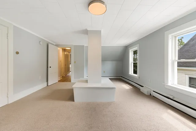 $1,250,000 | 10-12 Pine Street, Kittery, ME 03904