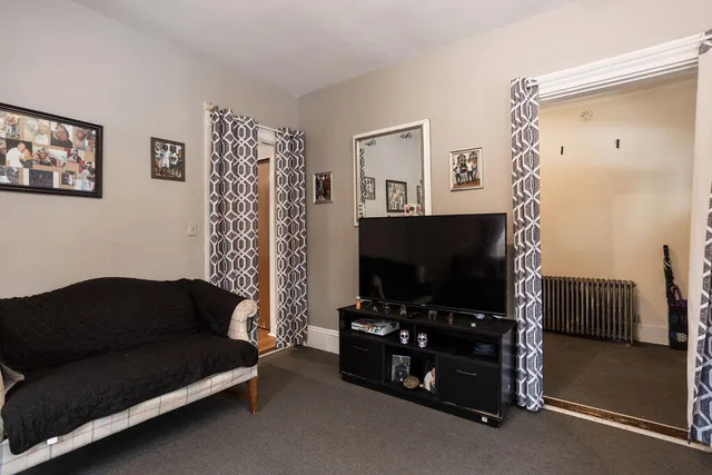 $1,250,000 | 10-12 Pine Street, Kittery, ME 03904