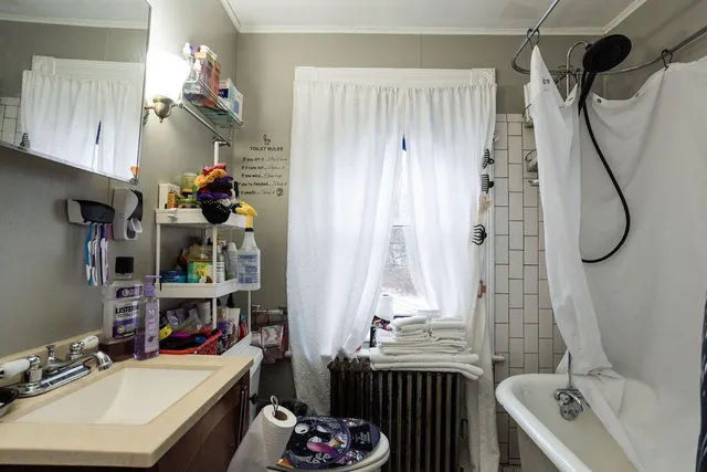 $1,250,000 | 10-12 Pine Street, Kittery, ME 03904