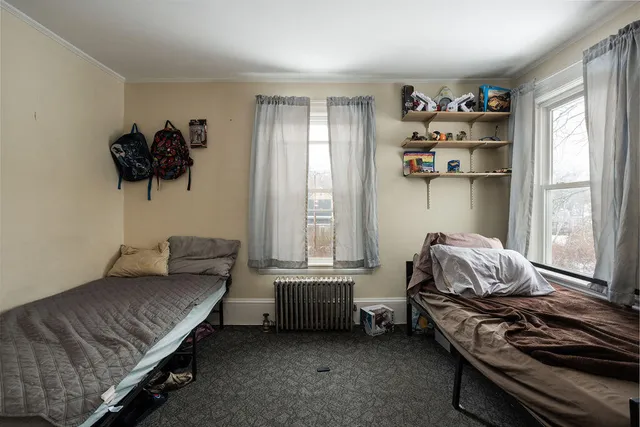 $1,250,000 | 10-12 Pine Street, Kittery, ME 03904