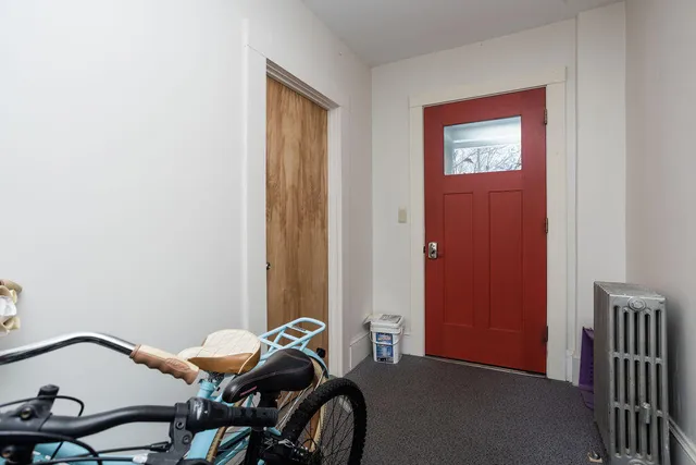 $1,250,000 | 10-12 Pine Street, Kittery, ME 03904