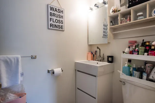 $1,250,000 | 10-12 Pine Street, Kittery, ME 03904