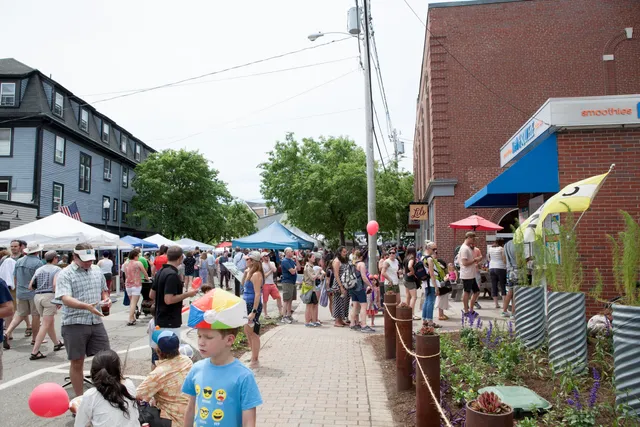 $1,250,000 | 10-12 Pine Street, Kittery, ME 03904