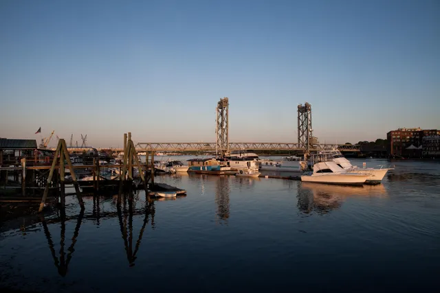 $1,250,000 | 10-12 Pine Street, Kittery, ME 03904