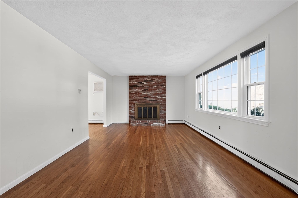 15 Flagg Circle Waltham, MA 02453 - Photo 21 of 37