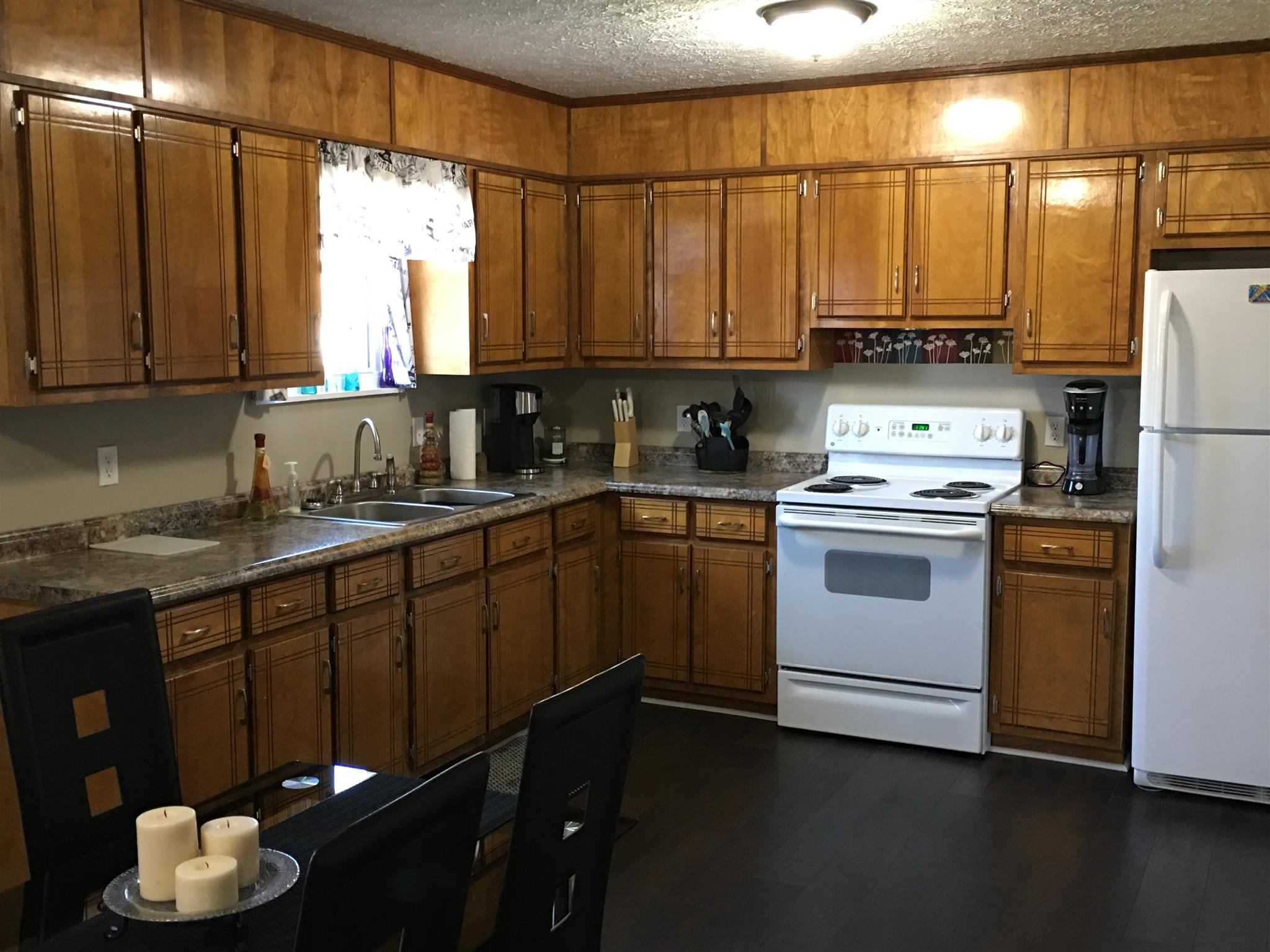 50 Benson Road Manchester, TN 37355 - Photo 4 of 14 This home has a kitchen that any cook will enjoy