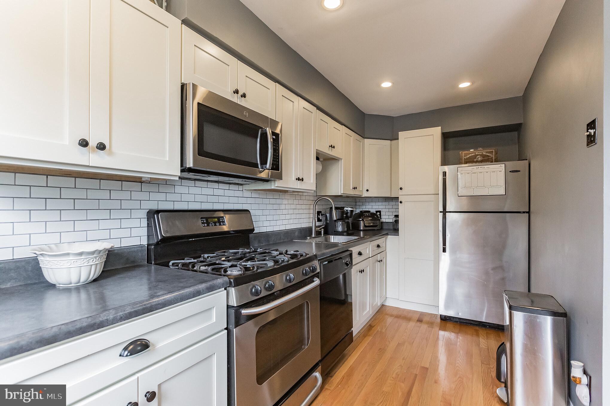 3372 Fordham Road Philadelphia, PA 19114 - Photo 7 of 30 Gallery Image 7