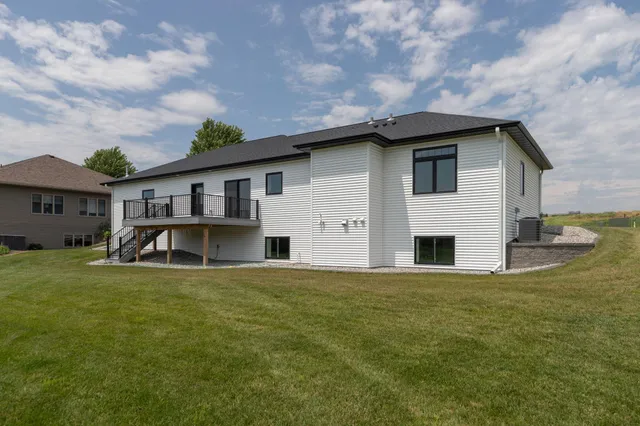 $645,000 | 416 Brubaker Drive, St. Charles, MN 55972