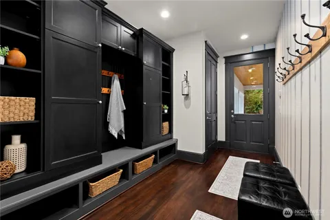 $3,750,000 | 5726 251st Court Northeast, Redmond, WA 98053