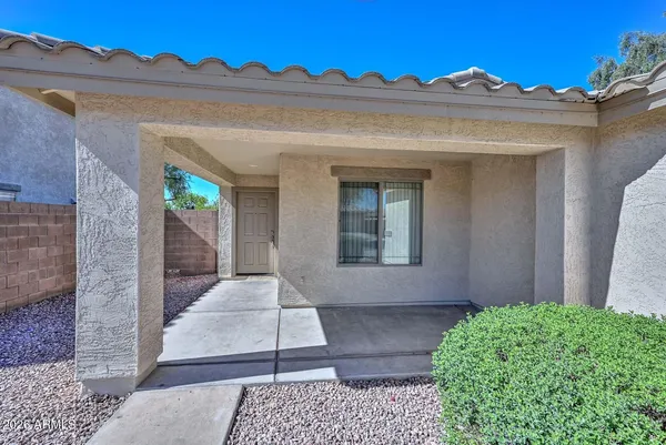 $1,995 | 13157 West Clarendon Avenue, Litchfield Park, AZ 85340