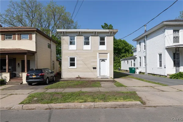 $174,900 | 170 West 8th Street, Oswego, NY 13126