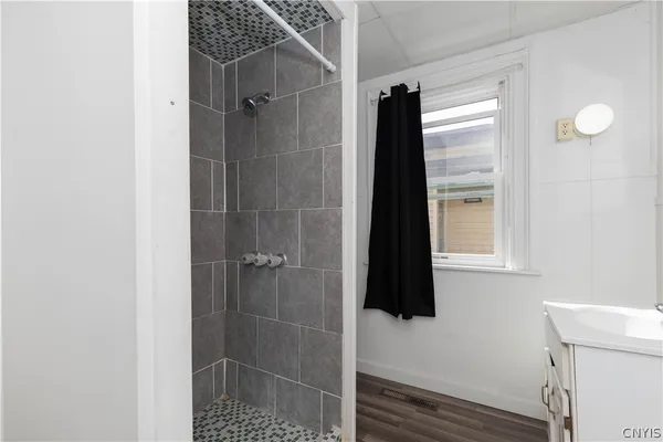 $174,900 | 170 West 8th Street, Oswego, NY 13126