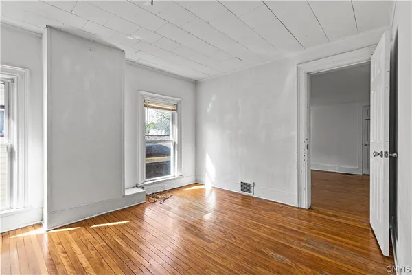 $174,900 | 170 West 8th Street, Oswego, NY 13126