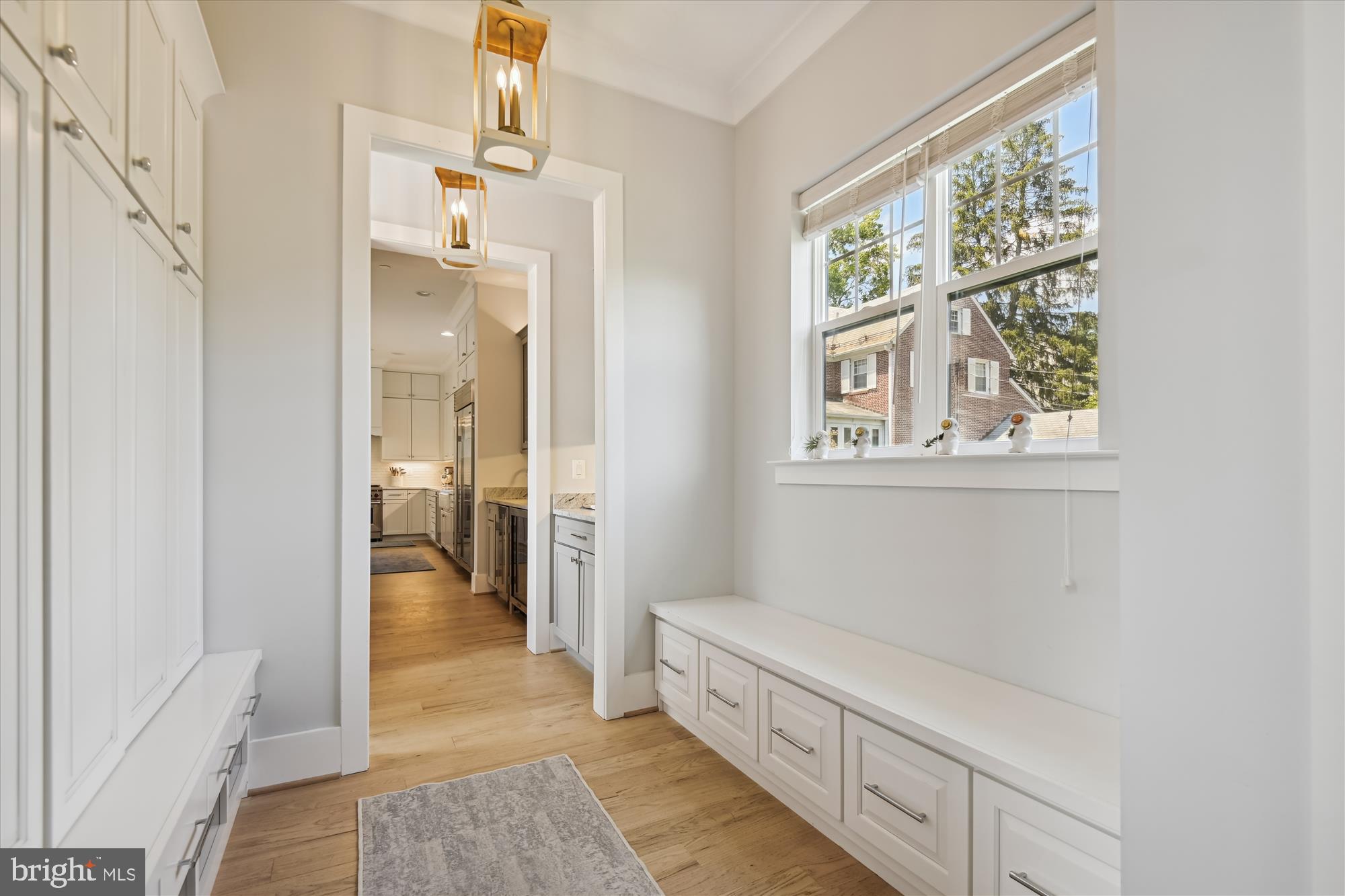 6401 Murray Hill Road Baltimore, MD 21212 - Photo 26 of 69 Mudroom