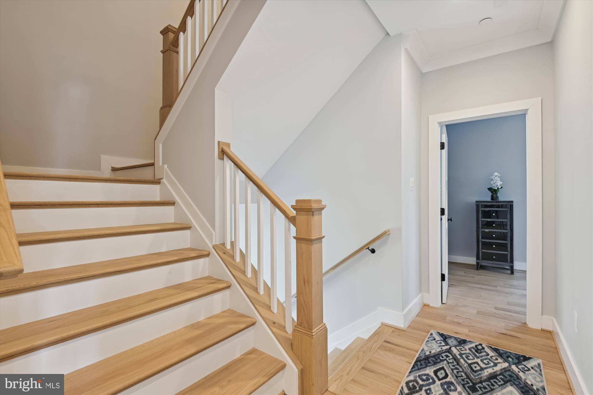 6401 Murray Hill Road Baltimore, MD 21212 - Photo 29 of 69 2nd Floor Hall