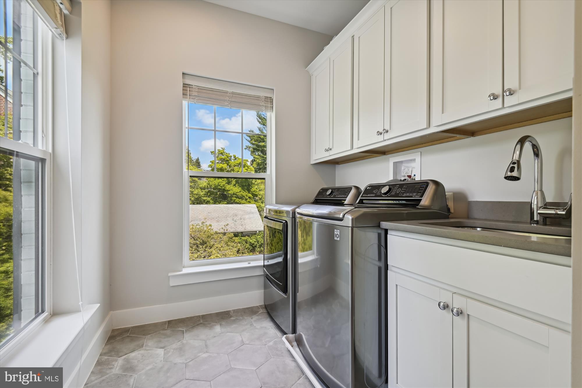 6401 Murray Hill Road Baltimore, MD 21212 - Photo 39 of 69 2nd Floor Laundry Room