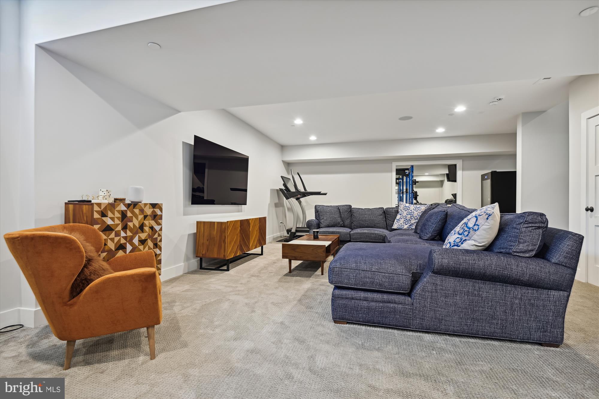 6401 Murray Hill Road Baltimore, MD 21212 - Photo 43 of 69 Family Room