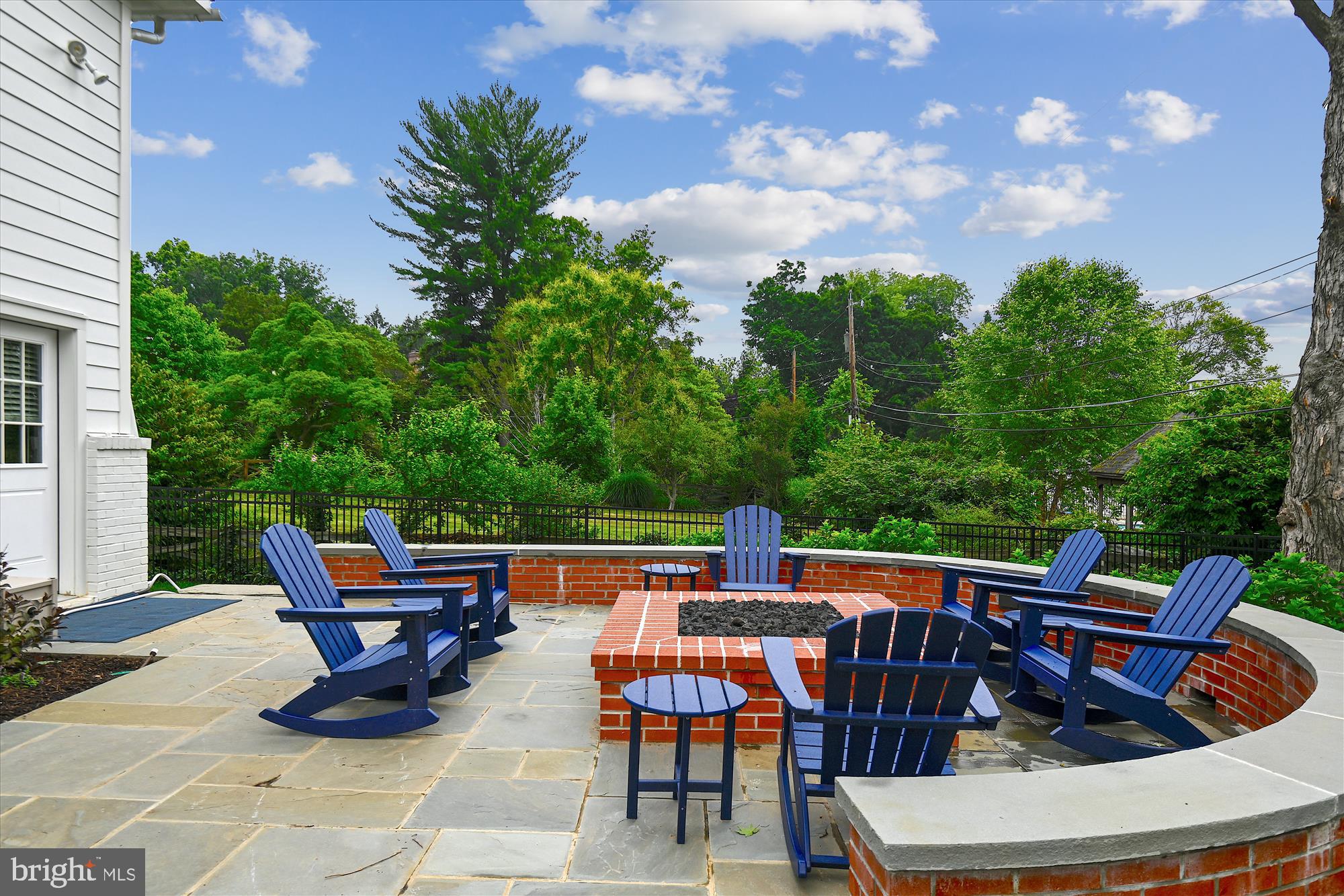 6401 Murray Hill Road Baltimore, MD 21212 - Photo 60 of 69 Fire-pit Patio