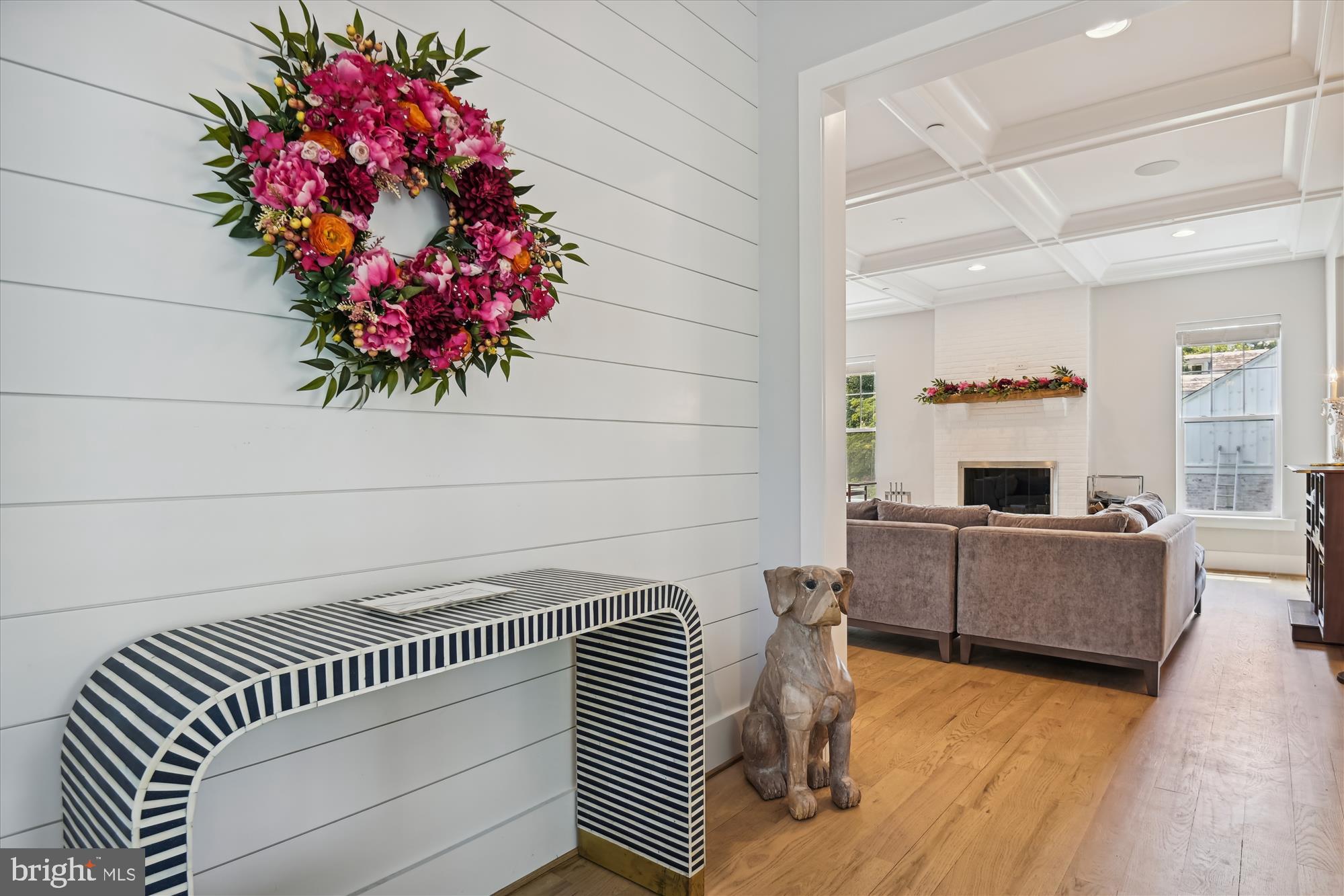 6401 Murray Hill Road Baltimore, MD 21212 - Photo 9 of 69 Foyer