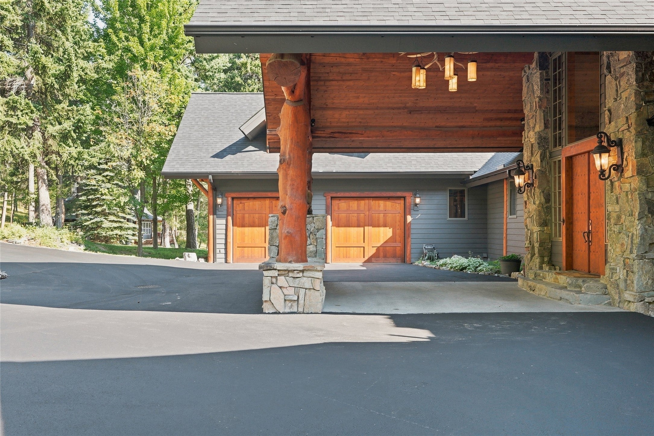 18090 Demmersville Road Lakeside, MT 59922 - Photo 9 of 113 Gallery Image 9